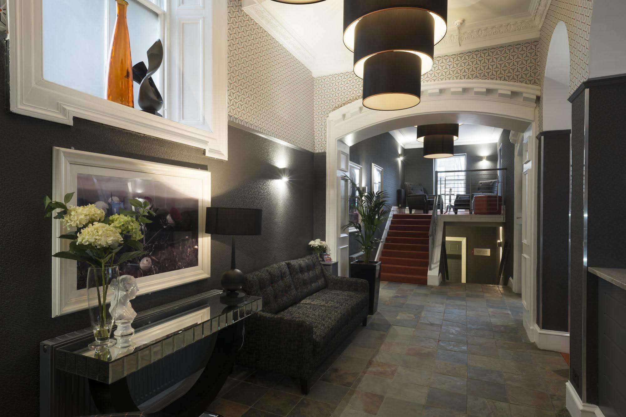Fountain Court Apartments - Royal Garden Эдинбург Экстерьер фото